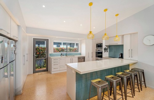 Whangapoua House | Beach Break Bach - Whangapoua Holiday Home