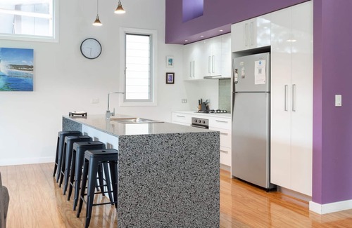 Boomerang Beach House | Beach Break - Pacific Palms Holidays