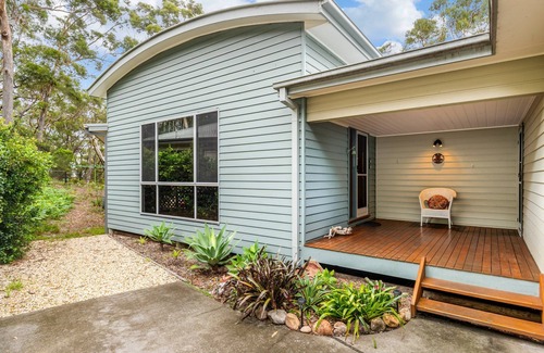 Dunbogan House | Beach, Bush and Birds