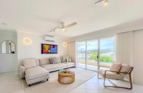 Palm Beach Apartment | Beach By The Window
