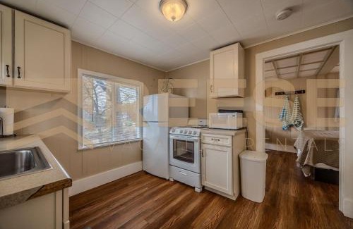Lake Ozark House | Beach Cabin #4