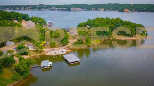 Lake Ozark House | Beach Cabin #5