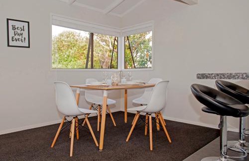 Whangamata House | Beach Central - Whangamata Holiday Home