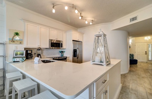 Seagrove Beach Condo | Beach Chair Svc Included! July 5-12 Available, Private Deeded Beach Access