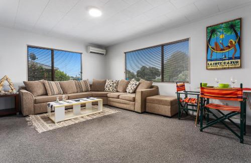 Ohope House | Beach Close - Ohope Beach Holiday Home