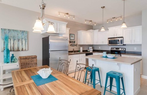 Celina Apartment | Beach Club Escape - Unit 302: 3 bed/2 bath Lakeside Condo!