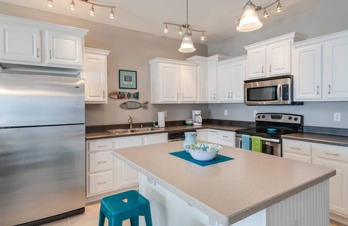 Celina Apartment | Beach Club Escape - Unit 302: 3 bed/2 bath Lakeside Condo!