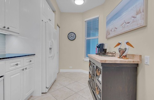 Navarre Beach Condo | Beach Colony 13E- 2BD/2BA Gulf front Condo Navarre Beach!