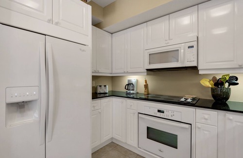 Sugar Beach Condo | Beach Colony 6D- 3BD/3BA Gulf front Condo Navarre Beach!