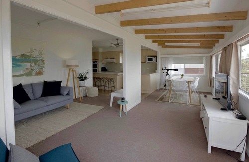 Minnie Water House | BEACH COTTAGE AT MINNIE