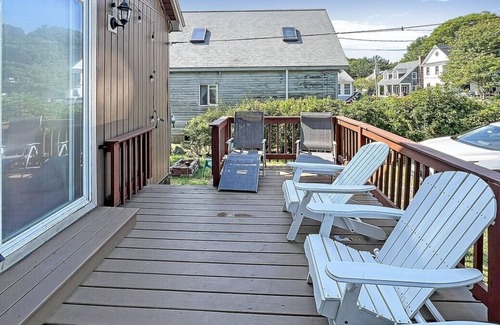 York Beach House | Beach Daze Cottage Brought to you by GetAway Vacations