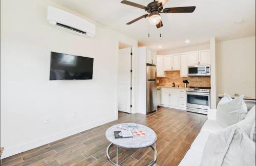 Trailer Estates Apartment | Beach Downtown Pet-friendly 1 BD @ The Park-633