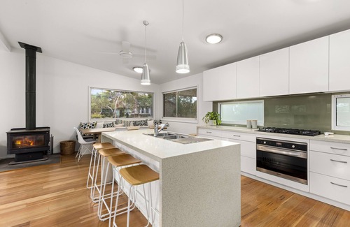 Aireys Inlet House | Beach Escape Meets Bush Retreat