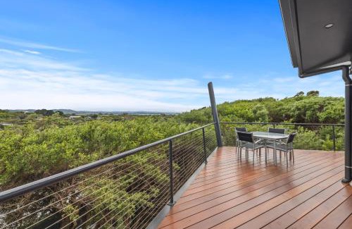 Sandy Point Apartment | Beach Escape Penthouse 2 Bdr Apartment