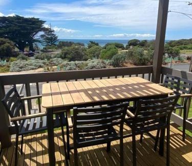 Torquay Apartment | Beach Flat - across the road from the beach