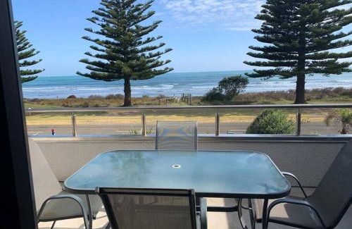 Ohope Apartment | Beach Front Apartment
