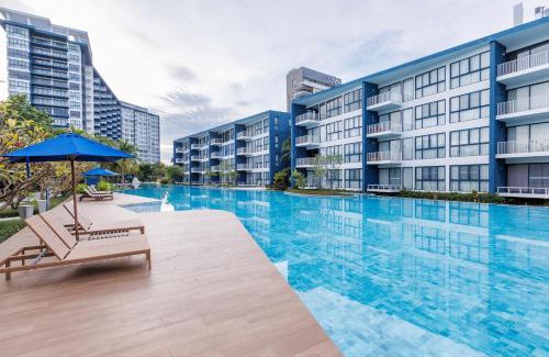 Cha-am Apartment | Beach Front Condo, Baan Thew Talay, Perfect Choice for Family and Couple