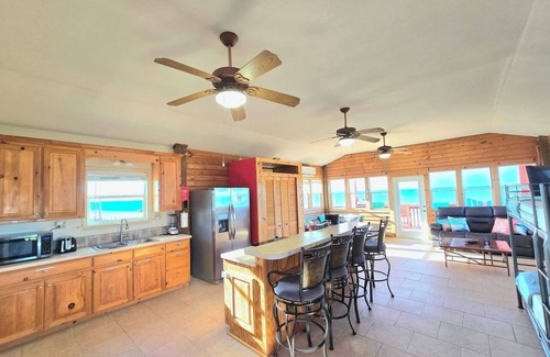 Port Lavaca Cottage | Beach Front Cottage - Head on the cloud, toes on the sand