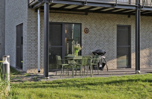 Lembruch Apartment | Beach front apartment