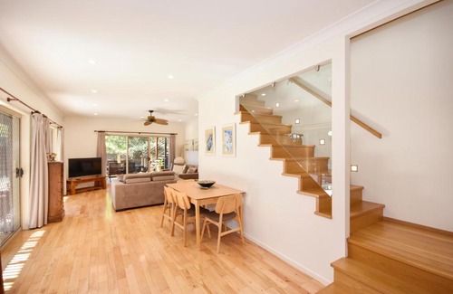 Warana House | Beach Front Elegance - Space & Privacy ZF5