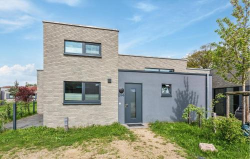 Lembruch House | Beach Front Home In Lembruchdümmer See