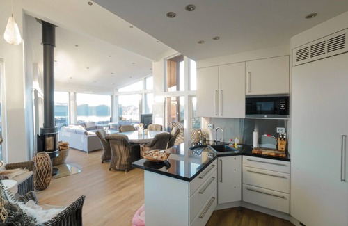 Lyngdal House | Beach front home in Lyngdal with WiFi