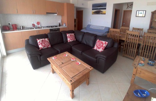 Sal Rei Apartment | Beach Front, Ocean View. Pool & Bar.Sleeps 5 2 Bedrooms 2 Bath