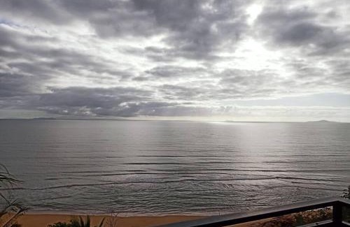 Toomulla House | Beach Front Paradise