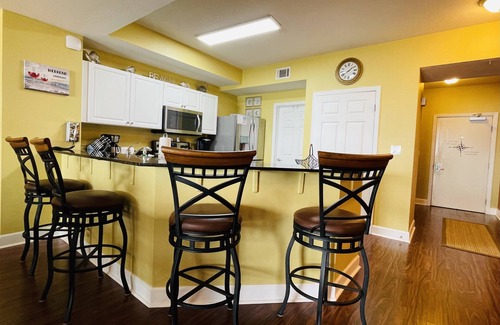 El Centro Beach Condo | Beach front. - STUNNING 1593 ft beachfront condo. - No elevators needed