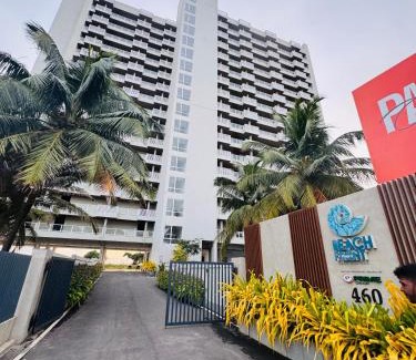 Uswetakeiyawa Apartment | Beach Front studio luxury apartment