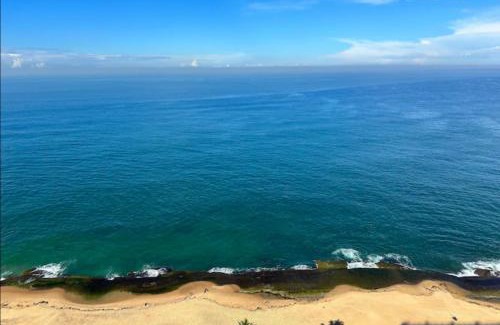 Uswetakeiyawa Apartment | Beach Front studio luxury apartment