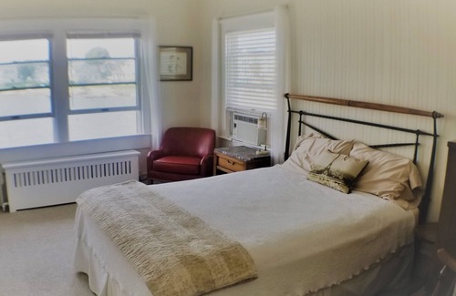 Woodmont House | BEACH FRONT TOWNHOUSE