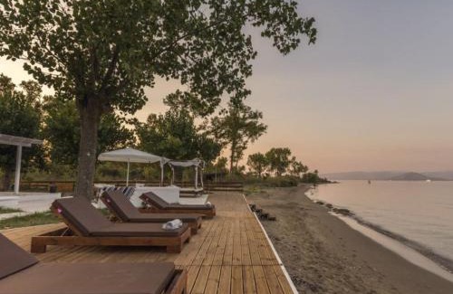 Molos Villa | BEACH GEM