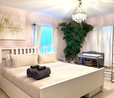 Southwest House | Beach Glam Abode - King Bed, BBQ, Beach Gear