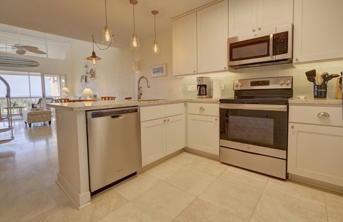 Estate Salt River Condo | Beach Happy! A stunning 3 bed/3 bath condo on St Croix's north shore