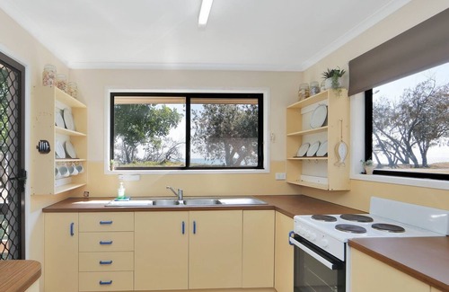 Woodgate House | Beach Holiday Escape @ Low Tide