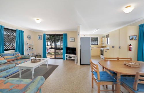 Woodgate House | Beach Holiday Escape @ Low Tide