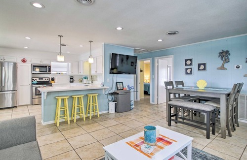 South Padre Island Cottage | Beach Home w/Pool & Hot Tub < 1 Block to Beach!