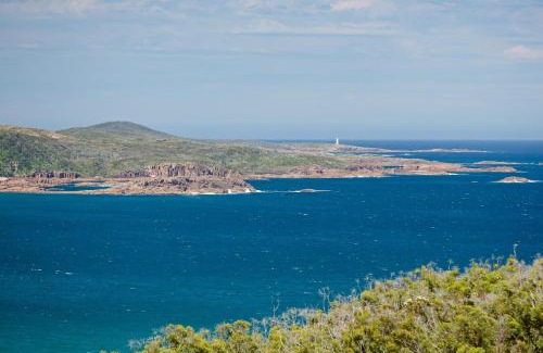 Boat Harbour House | Beach House 7 26 One Mile Close air conditioned wifi foxtel linen