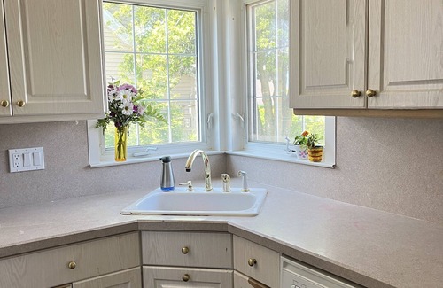Spring Lake House | Beach house and rear cottage