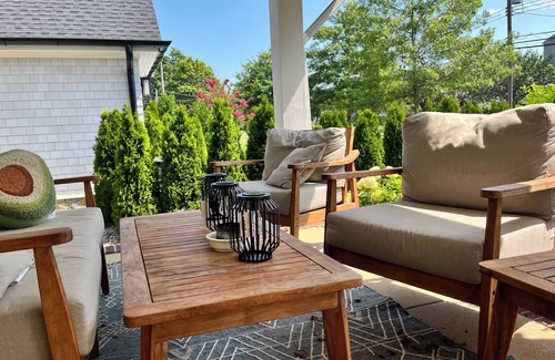 Spring Lake House | Beach house and rear cottage