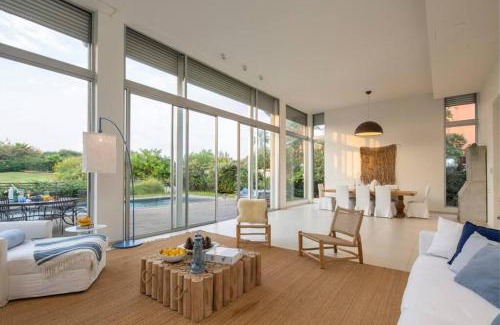 Herzliya Pituach Villa | Beach House Galei