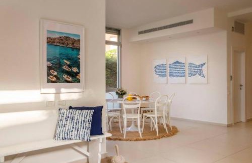 Herzliya Pituach Villa | Beach House Galei