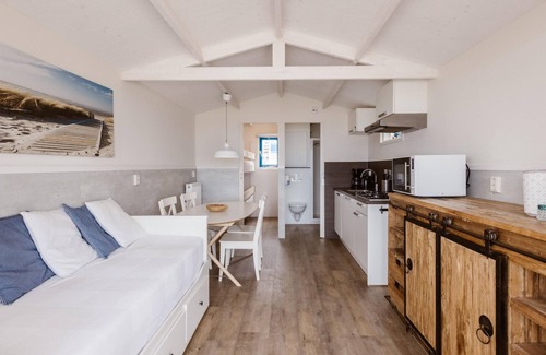 Wijk aan Zee House | Beach House in Wijk aan Zee with Sea View