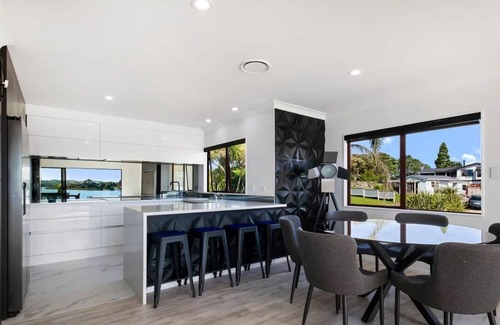 Clarks Beach House | Beach House