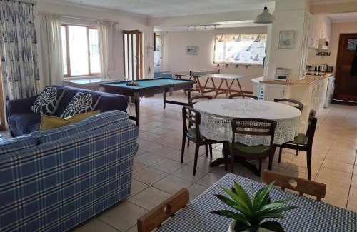 Voelklip House | Beach House on 9th