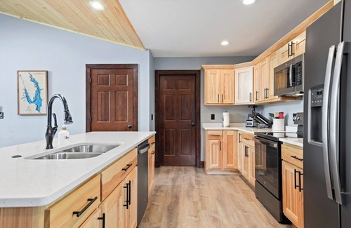 New Lisbon House | Beach House on Lake w/Game Room, WI Dells 30 min