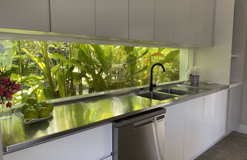 Byron Bay House | Beach House-Perfect Retreat-Walk to Tallow Beach!