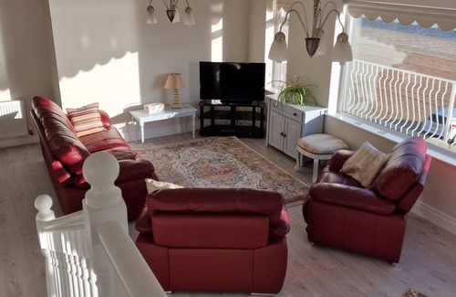 Duncannon Cottage | BEACH HOUSE, pet friendly, with a garden in Duncannon, County Wexford