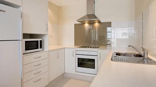 Coolangatta Apartment | Beach House Seaside Resort